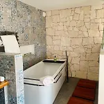 Escondida Bed & Breakfast