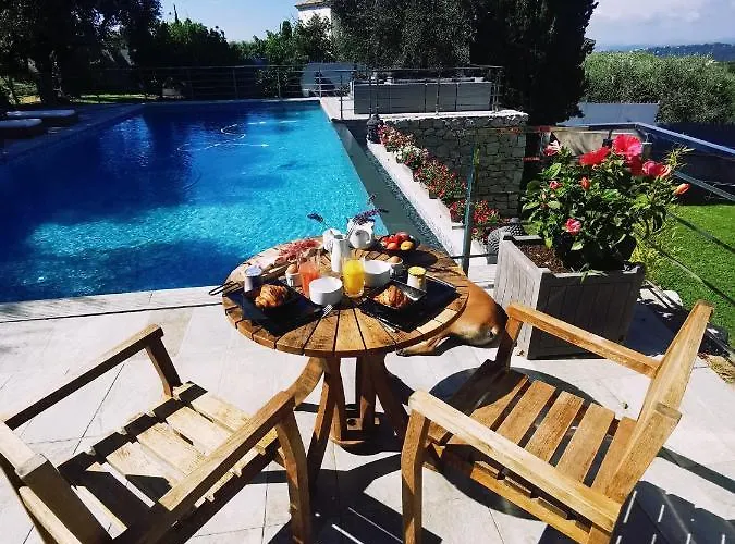 Escondida Bed & Breakfast 4*