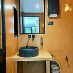 Escondida 4*