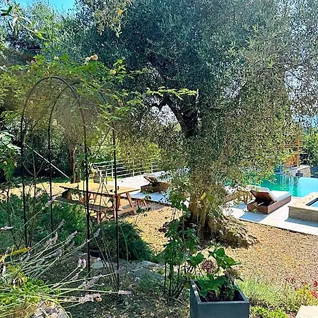 Escondida Couette-café 4*